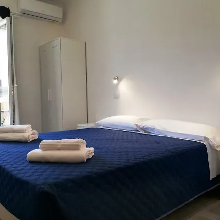Domo Centro Gæstehus 2*