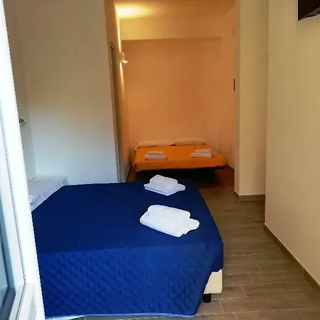 Domo Centro Gæstehus 2*