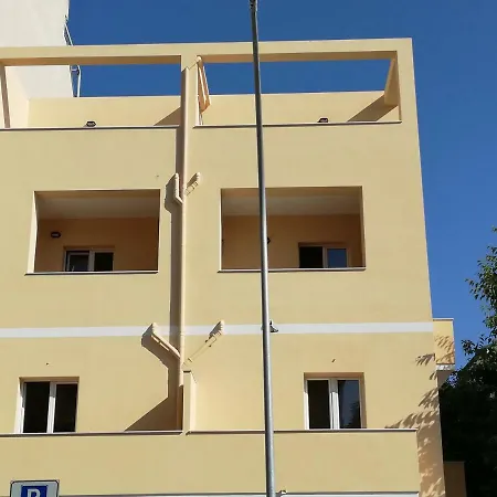 Πανσιόν Domo Centro