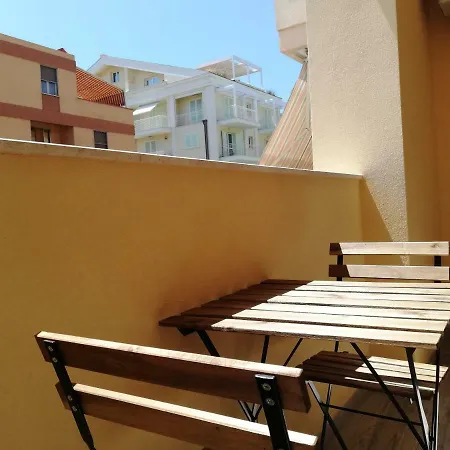Domo Centro Πανσιόν Αλγκέρο